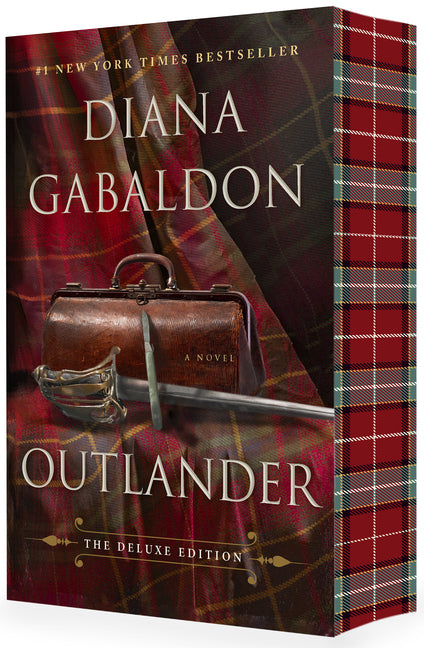 Outlander (Deluxe Edition) by Gabaldon, Diana
